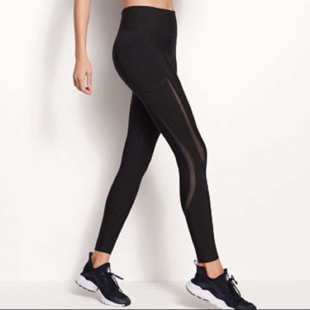 VS Sport - Total Knockout Tight - Black